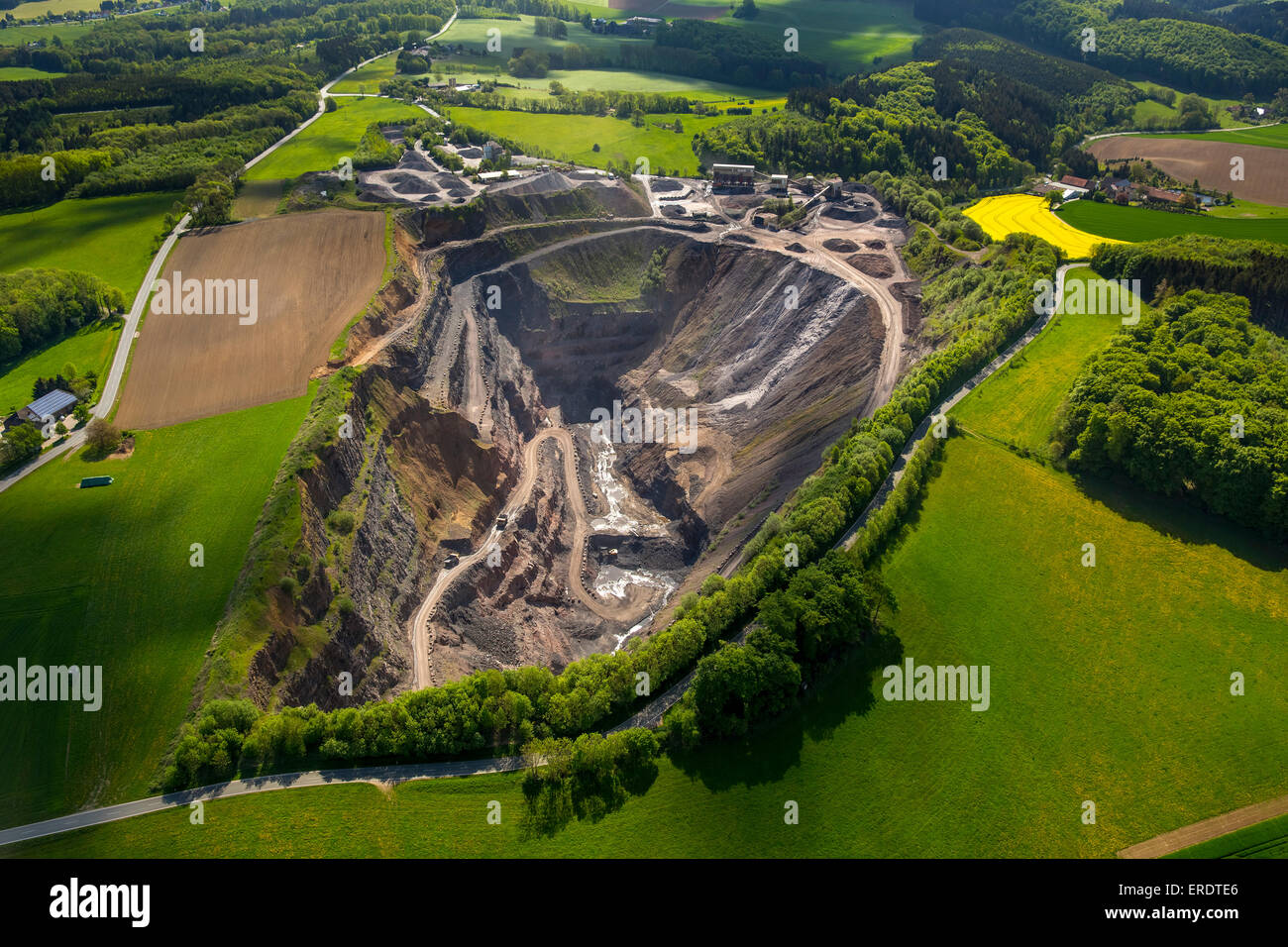 Limestone mining, MendenOberrödinghausen, quarry Asbeck Möringen, Arnsberg, Sauerland, North