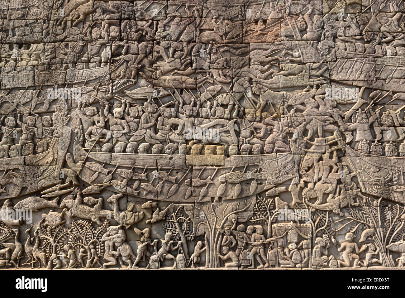 Bas-relief on the east wing of the South Gallery, The Battle at Tonle Sap, third circle of walls, Bayon Temple, Angkor Thom Stock Photo