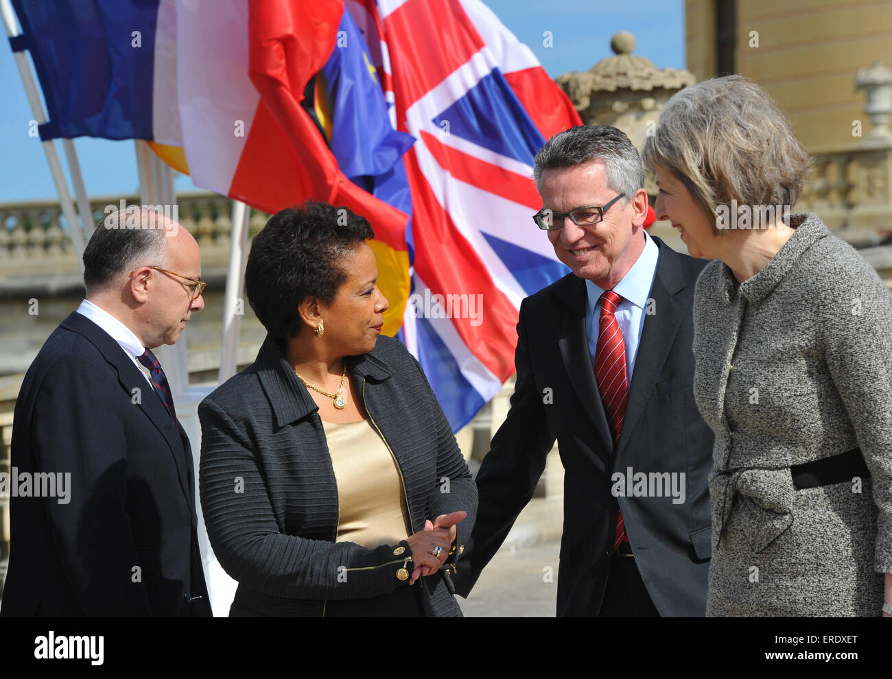 Moritzburg, Germany. 2nd June, 2015. German Interior Minister Thomas de Maiziere (2.v.R) stands next to US Attorney General Loretta Lynch (2.v.L), French Interior Minister Bernard Cazeneuve (L) and the British Interior Minister Theresa May (R) at the G6 Meeting of Interior Ministers at Moritzburg Castle. The German Interior Minister de Maiziere meets with his counterparts from France, Italy, Poland, Spain, and the UK (G6), as well as the EU Commissioner, on 01 and 02 June for political briefing at the Castle near Dresen. Credit:  dpa picture alliance/Alamy Live News Stock Photo
