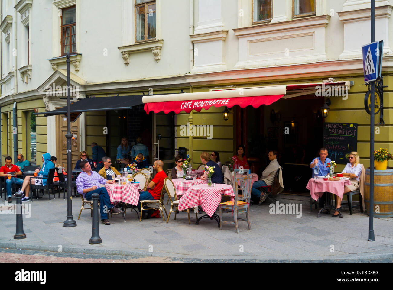 Sidewalk cafes terraces hi-res stock photography and images - Alamy