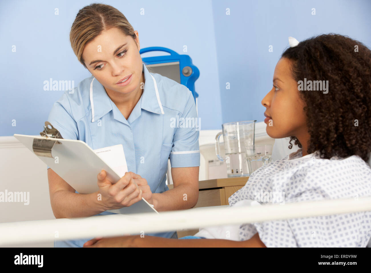 Nurse female nhs hi-res stock photography and images - Alamy