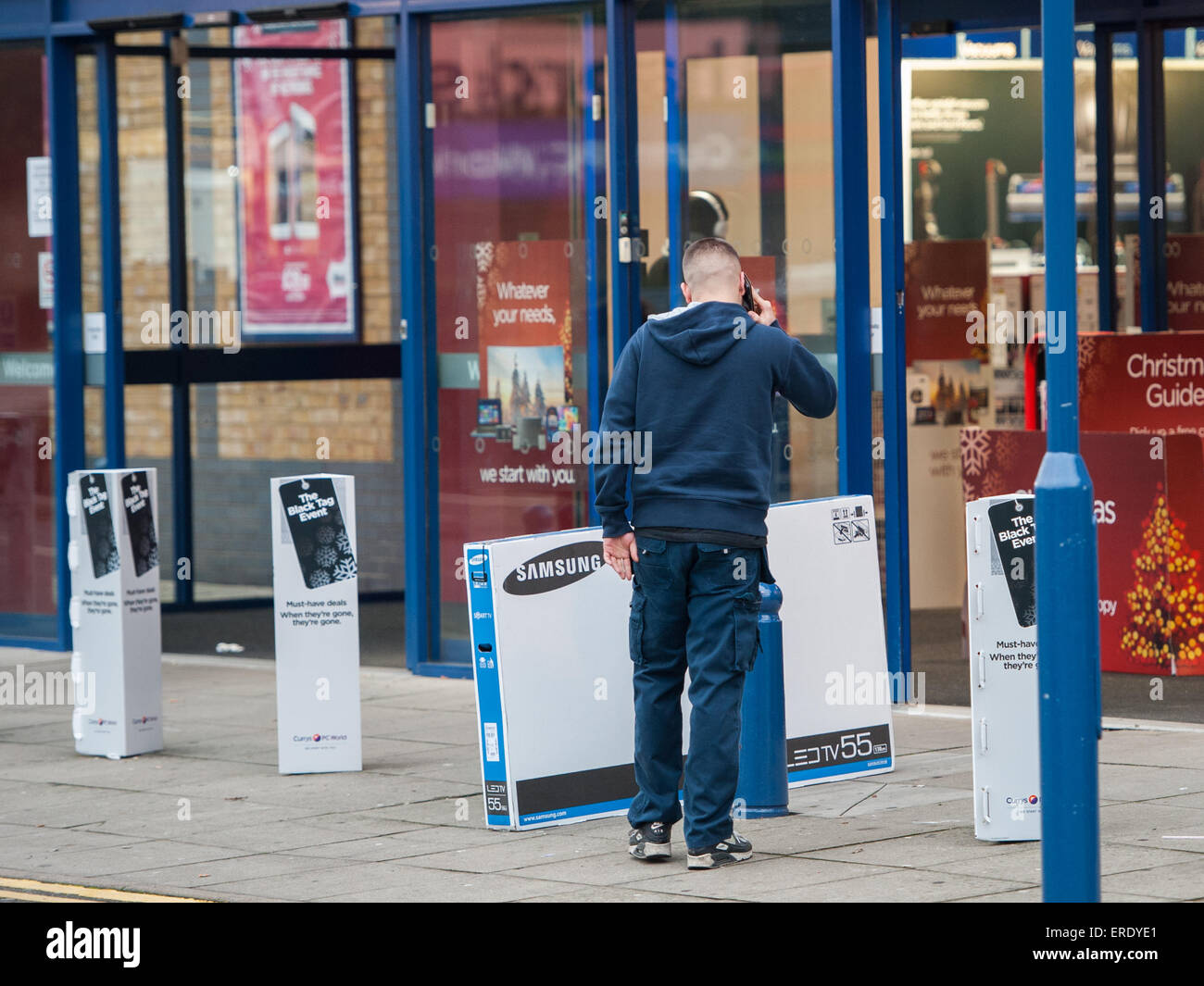 A disappointing Black Friday turn out at Currys PC World in Brixton. However, staff in the store said they were confident that business would pick up throughout the the day  Featuring: View Where: London, United Kingdom When: 28 Nov 2014 Credit: Peter Maclaine/WENN.com Stock Photo