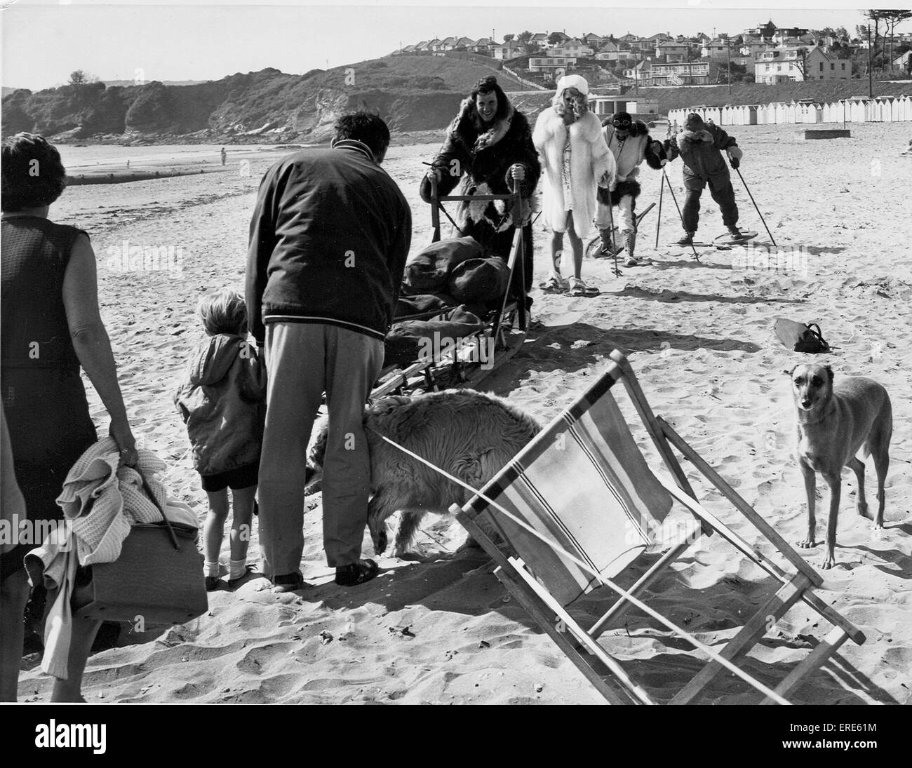 Filming a sequence called Scott of the Sahara for Monty Python with Michael Palin and Carol Cleaveland on Paignton beach, Devon Stock Photo
