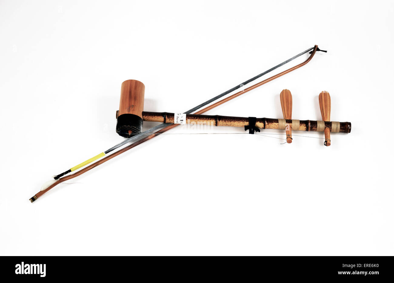 Jinghu - Chinese bowed string instrument in the huqin family, used in  Beijing opera. Smallest and highest pitched instrument Stock Photo - Alamy