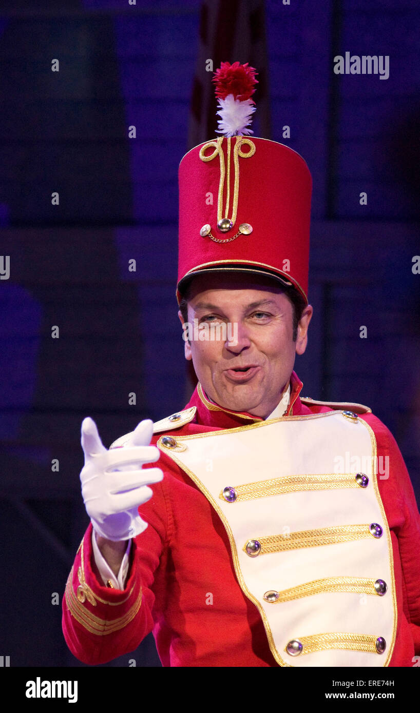 Brian Conley as Professor Harold Hill in The Music Man at Chichester