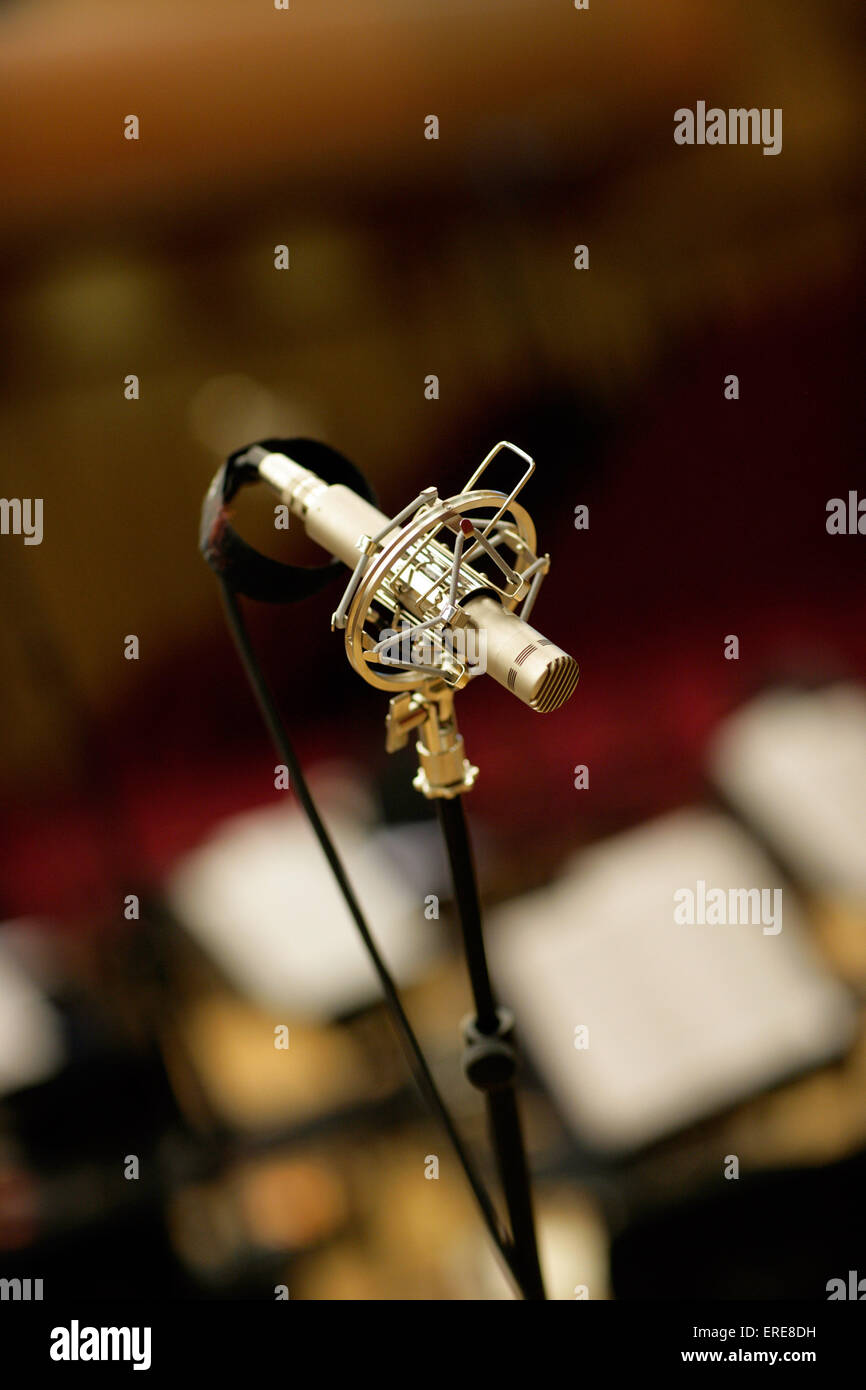 Neumann mic hires stock photography and images Alamy