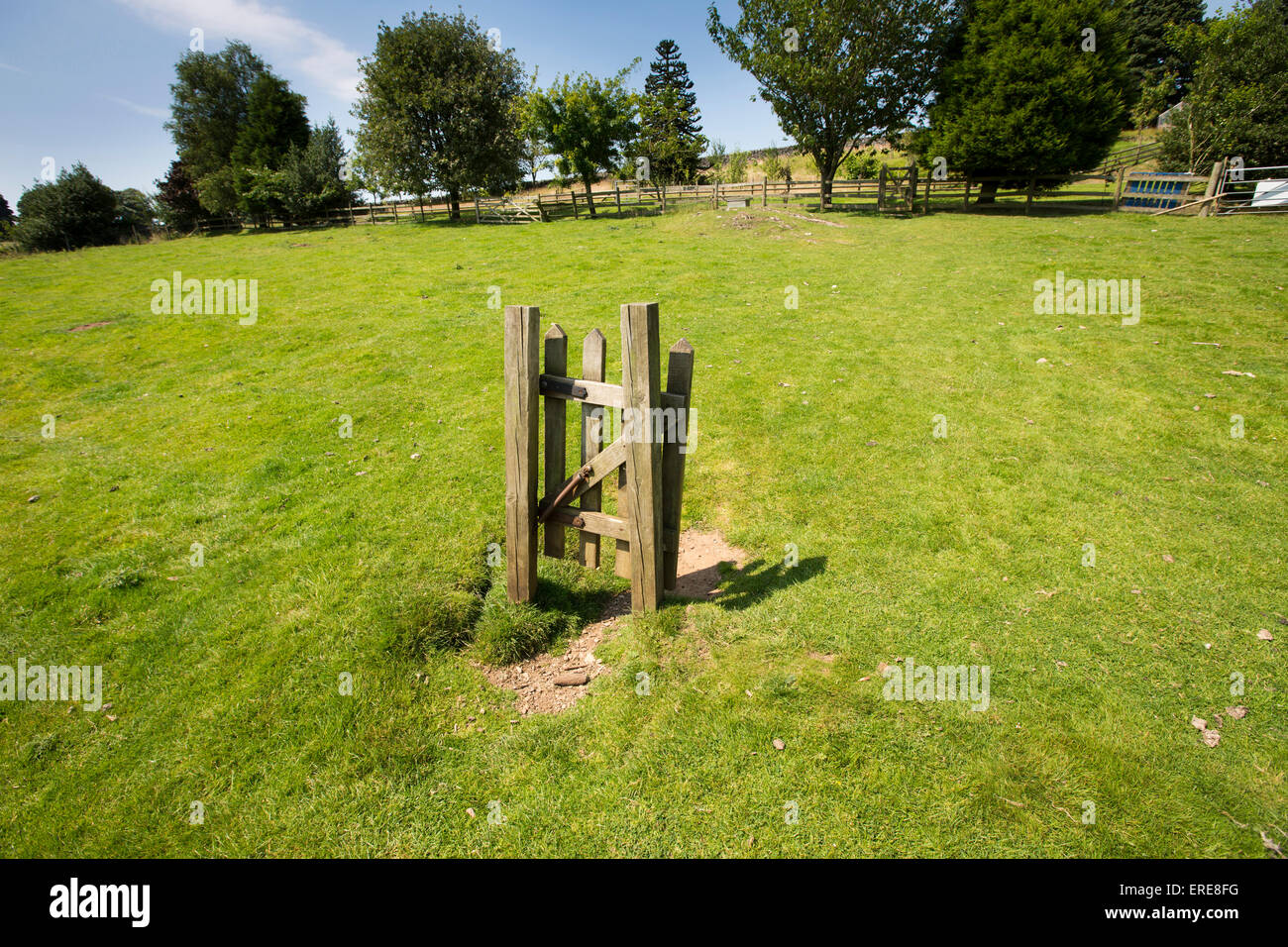 UK, England, Staffordshire, Ilam, Bunster Hill, Air Cottage, pointless public footpath stile in middle of field Stock Photo