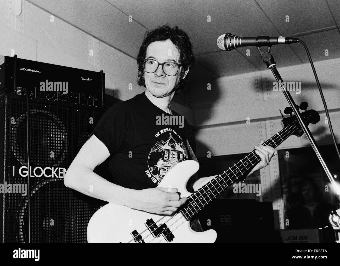 Noel Redding, member of the Jimi Hendrix Experience, during a demo at the Frankfurt Music Fair in 1991. NR: British bass player, 25 December 1945 - 11 May 2003 Stock Photo