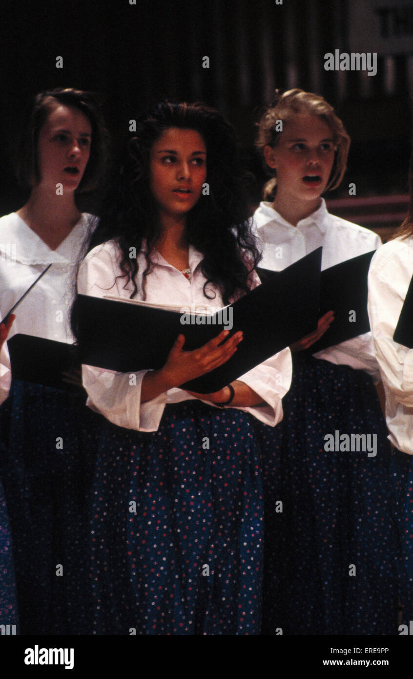 Choir girls singing Stock Photo Alamy