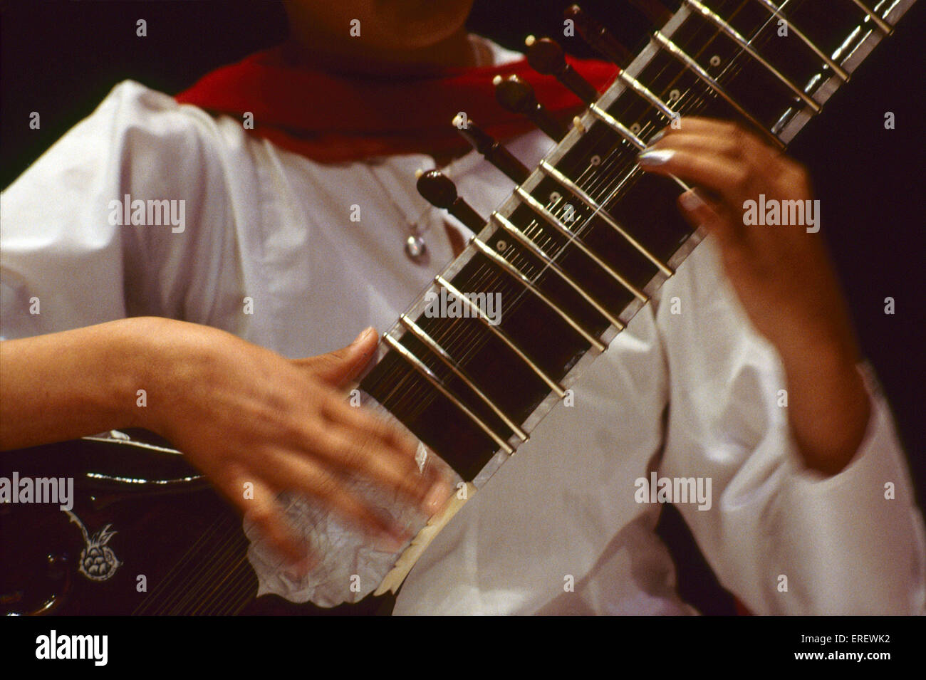 Sitar woman hires stock photography and images Alamy