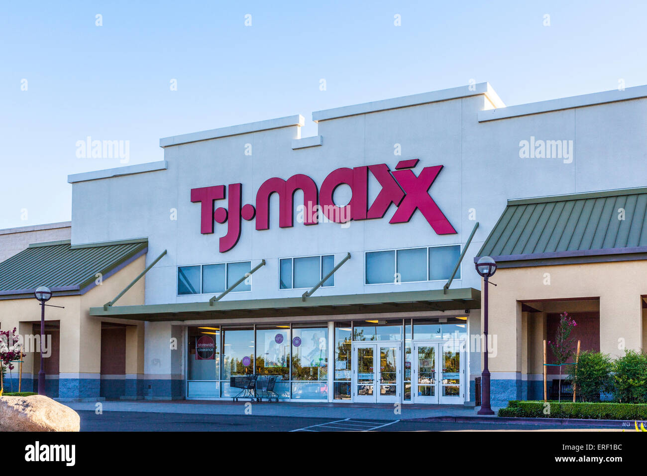 TJMAXX - 22 Photos & 29 Reviews - 17144 Slover Ave, Fontana, California -  Men's Clothing - Phone Number - Yelp