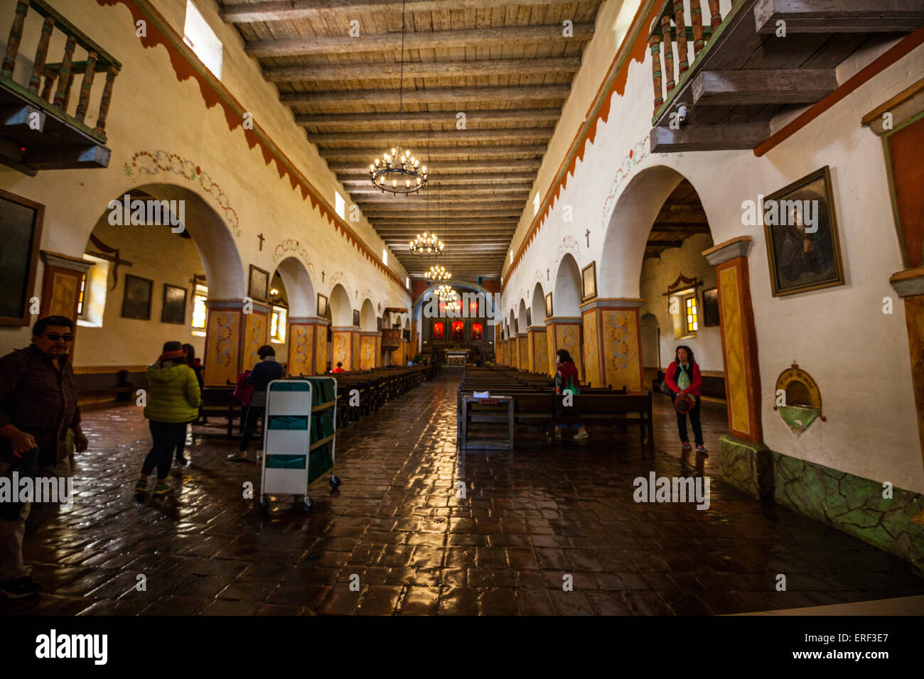 Worshipers Waiting For The One O Clock Spanish Language Mass To Start Stock Photo Alamy