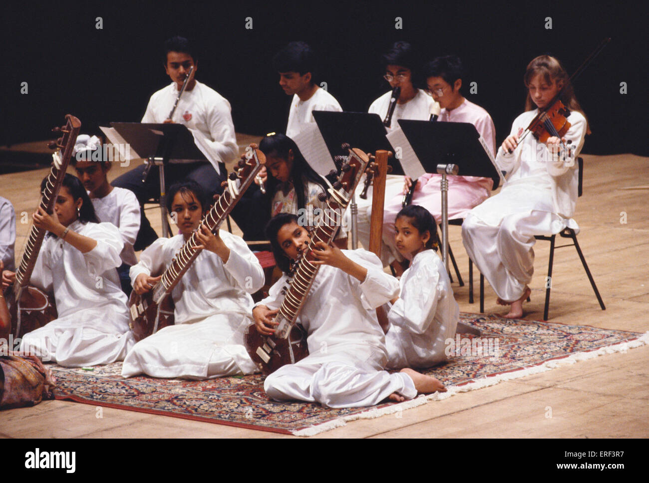 INSTRUMENTS - ETHNIC - INDIA Orchestra including SITAR and TABLA ORIGINAL Stock Photo