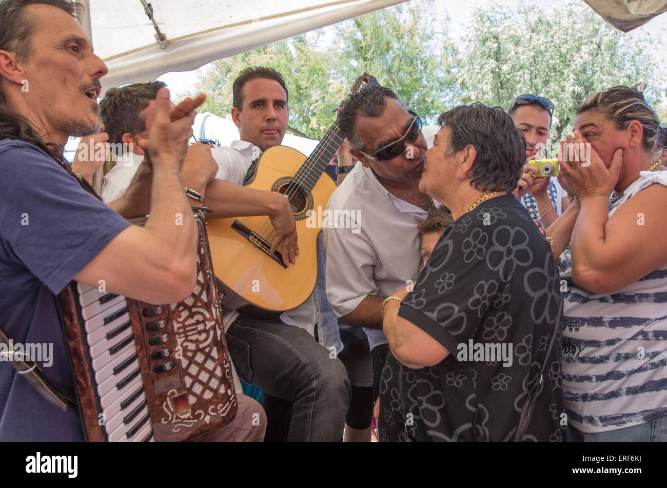 Gypsy musicians hi-res stock photography and images - Alamy