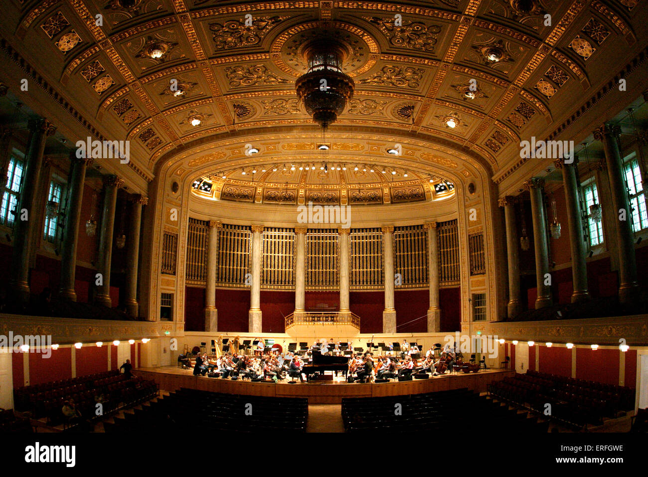 Vienna Konzerthaus, interior. Rehearsal in progress. BBC National orchestra of Wales, conductor, T.Yuasa, Pianist Robert Hamlin. Overview of orchestra. Stock Photo