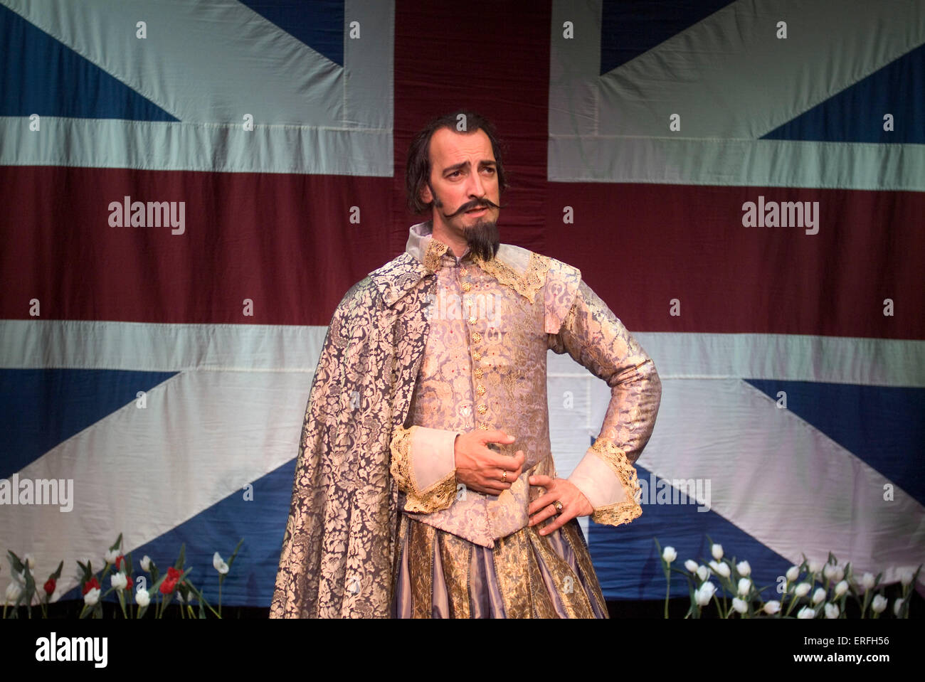 5/11 - scene from the play by Edward Kemp, with Alistair McGowan as King James standing in front of a Union Jack, Chichester Stock Photo