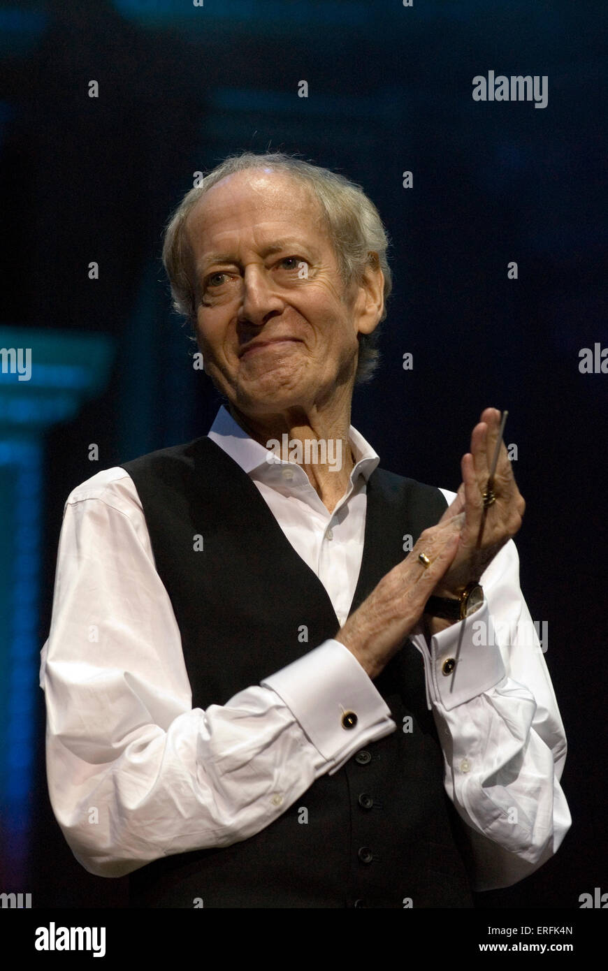 Louis sachar hi-res stock photography and images - Alamy