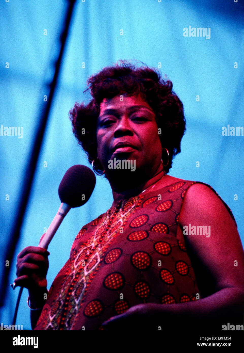 Sarah Vaughan - portrait of the American jazz singer performing at the 1981 Capital Radio Jazz Festival in Knebworth. 27 March Stock Photo