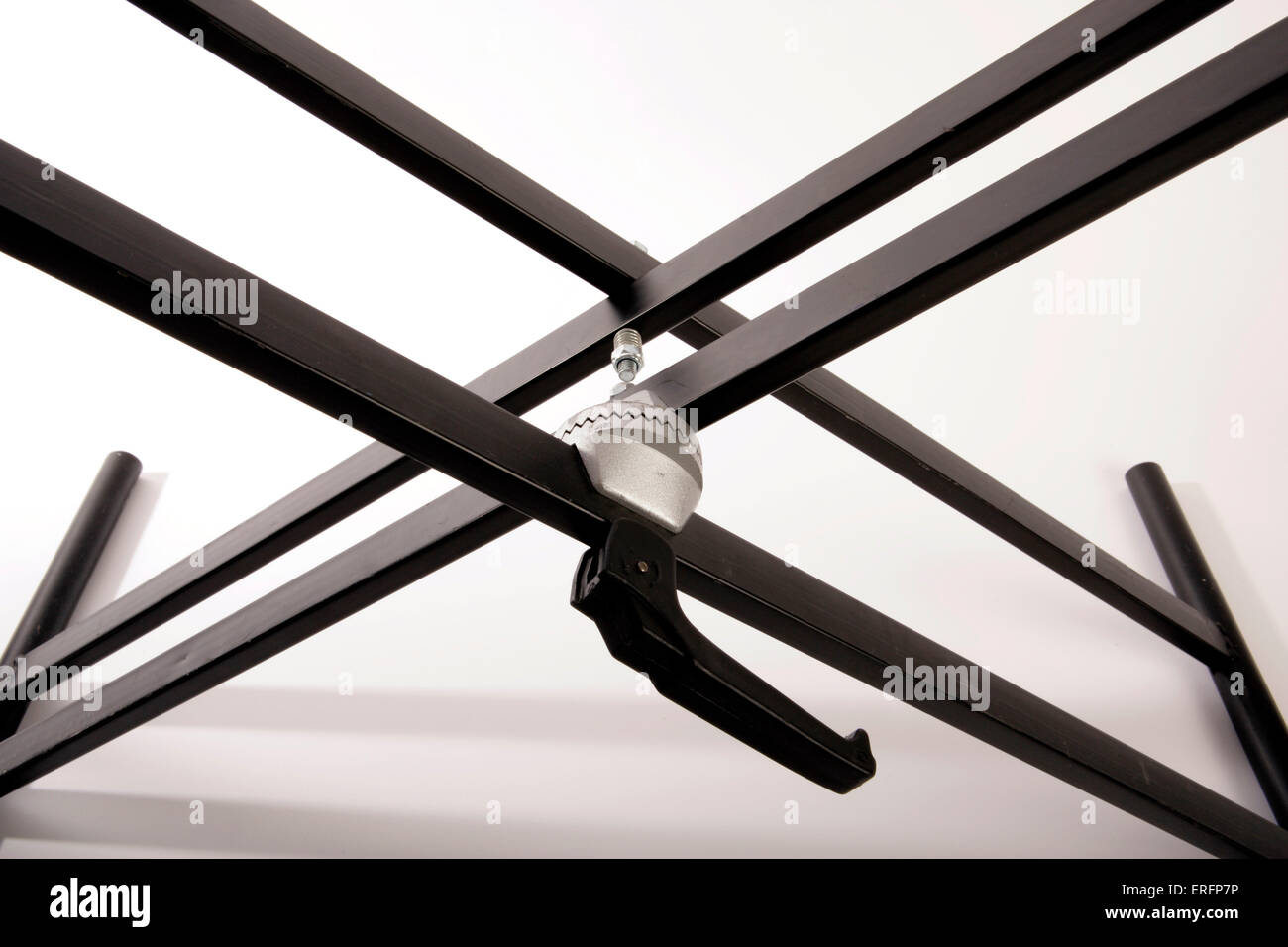 Keyboard stand handle and teeth, part of the locking mechanism Stock