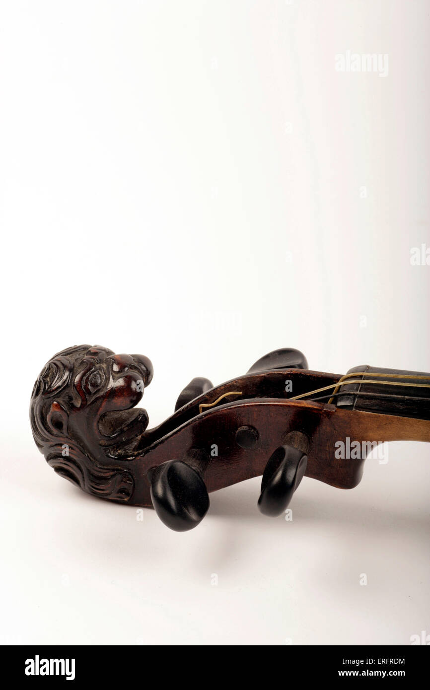 Violin head scroll hi-res stock photography and images - Alamy