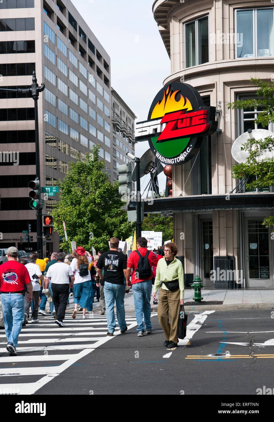 The ESPN Zone Sports Bar in Washington DC Stock Photo Alamy