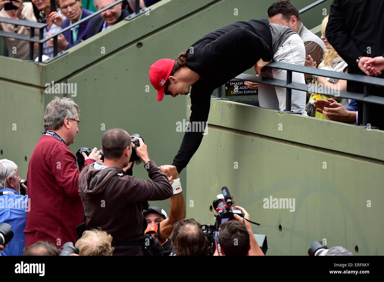 Zlatan IBRAHIMOVIC/Novak DJOKOVIC - 28.05.2015 - Jour 5 - Roland Garros  2015.Photo : Dave Winter/Icon Sport Stock Photo - Alamy
