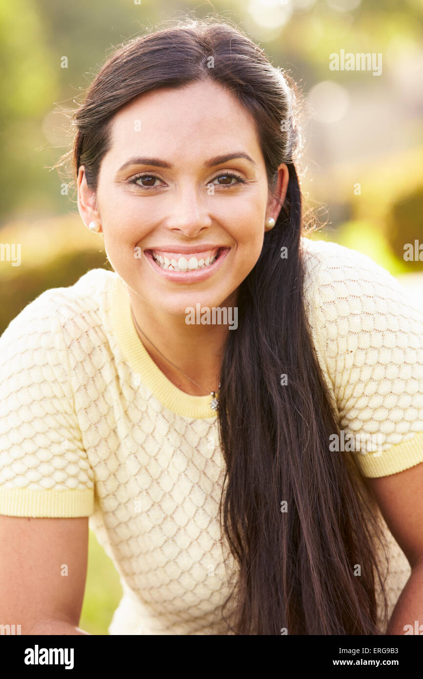 Attractive young hispanic woman hi-res stock photography and images - Alamy