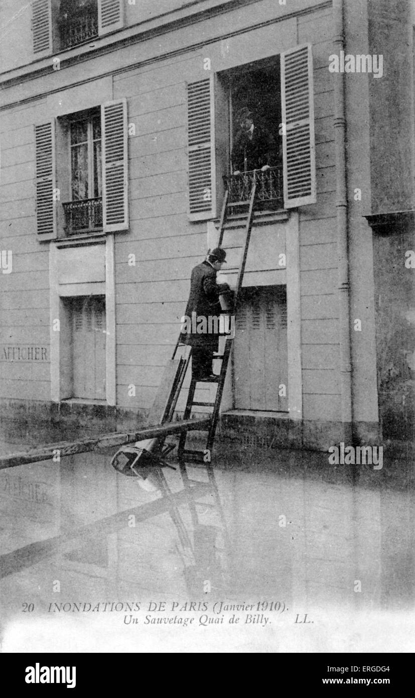 Great Flood of Paris, 1910 . Rescue on the Quai de Billy, January 1910.  Caused by flooding of the Seine river (French: Crue de Stock Photo