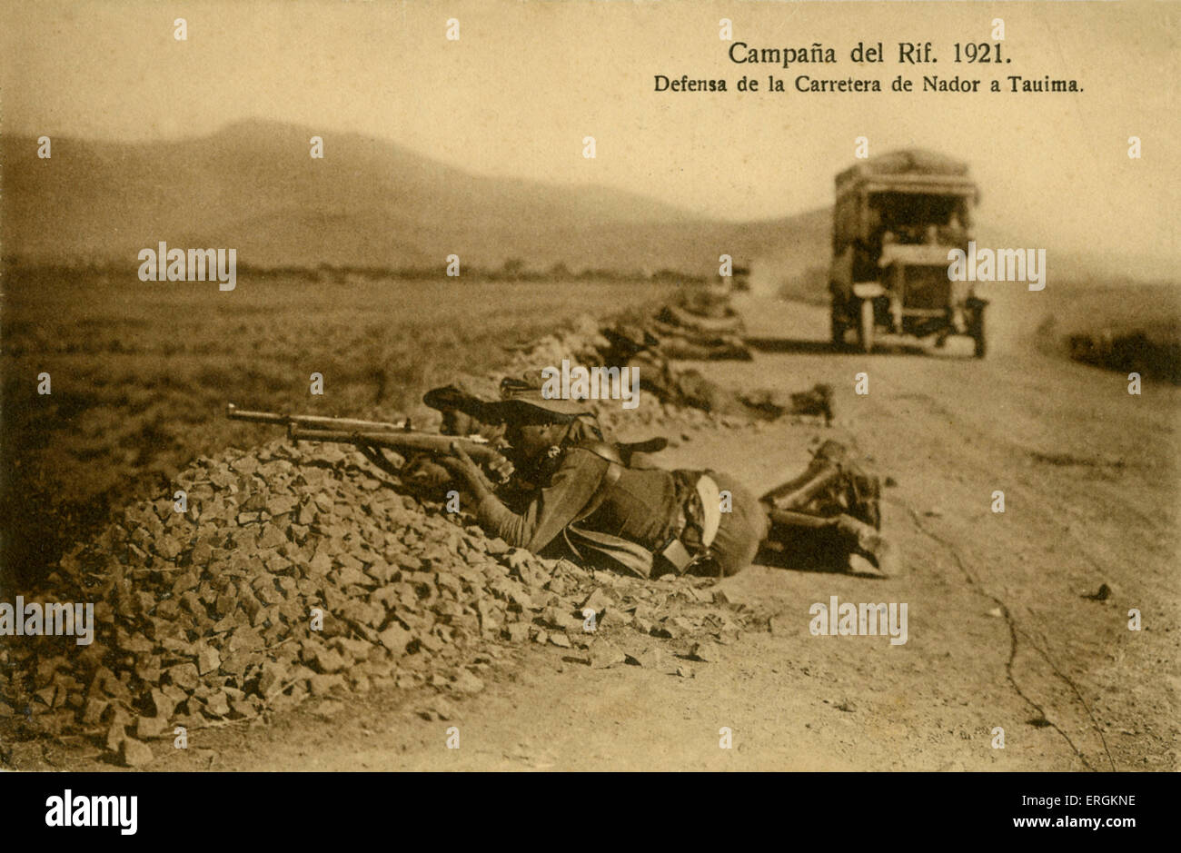 Spanish soldiers defend a road outside Tauima, Morocco, 1921, as part of an action in the Rif War (1920-6). Stock Photo