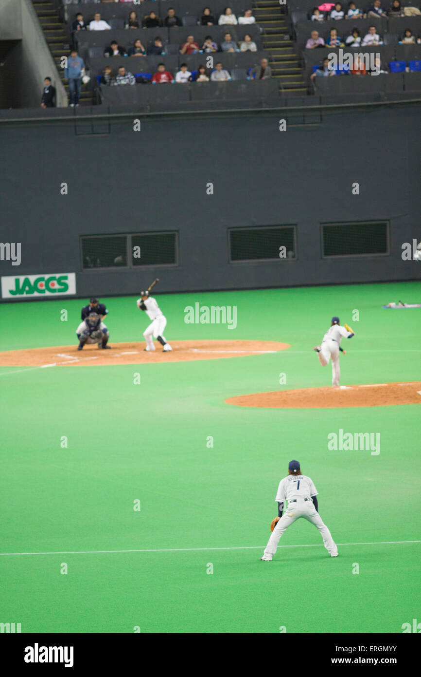 Baseball: Nippon Ham introduces former Blue Jays infielder Katoh