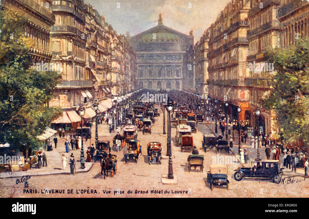 PARIS - L'AVENUE DE L'OPÉRA, 1914. View from the Grand Hôtel du Louvre Stock Photo