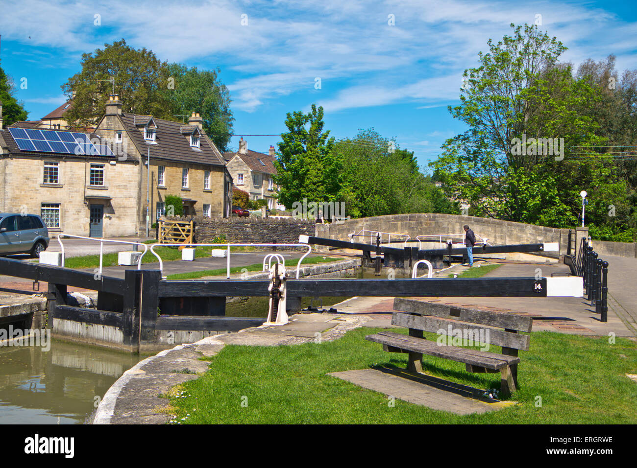 the-kennet-and-avon-canal-bradford-on-avon-wiltshire-england-uk-stock