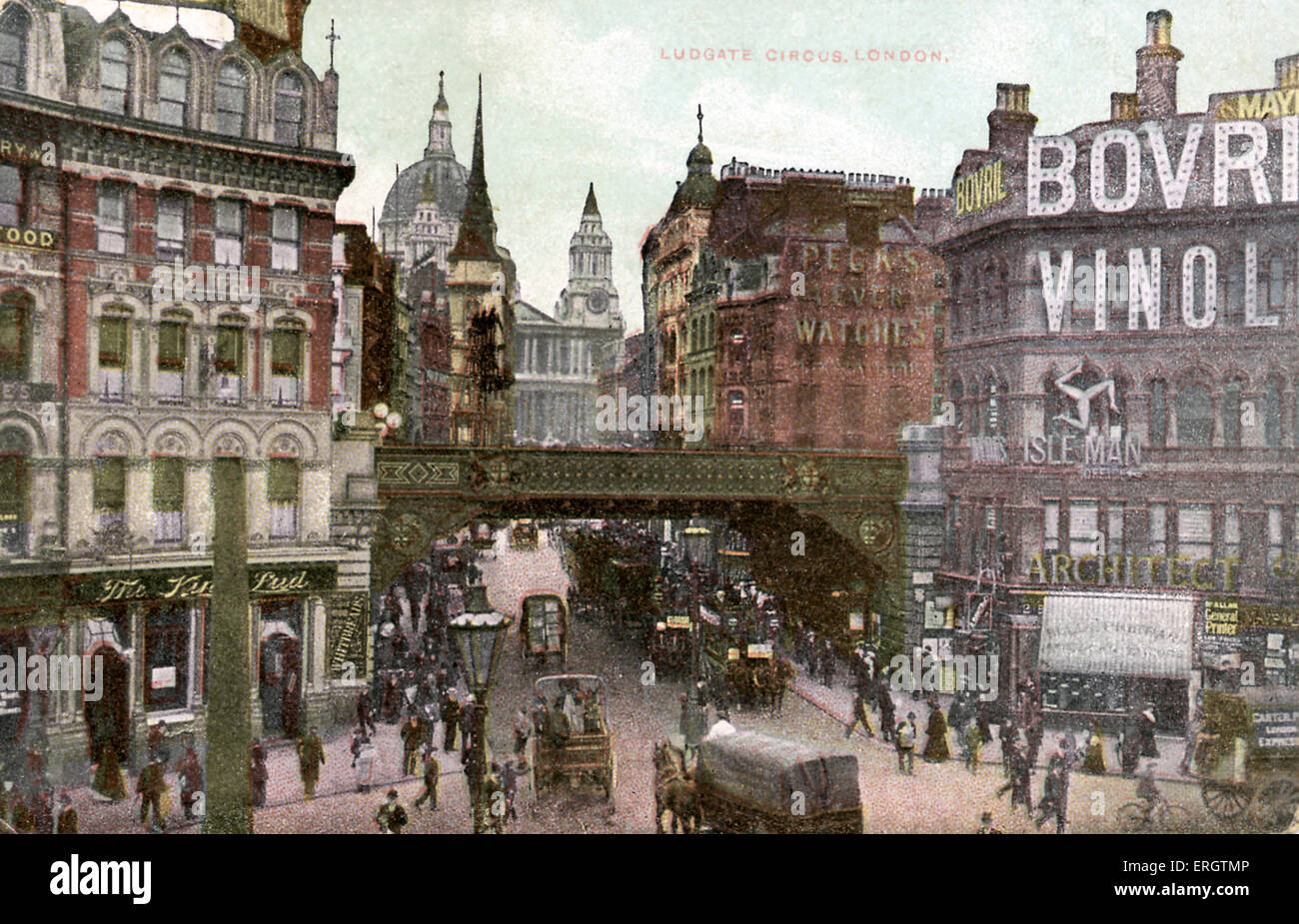 London - Ludgate Hill in the City of London. Pedestrians and horse - drawn carriages. Early 20th century. Stock Photo