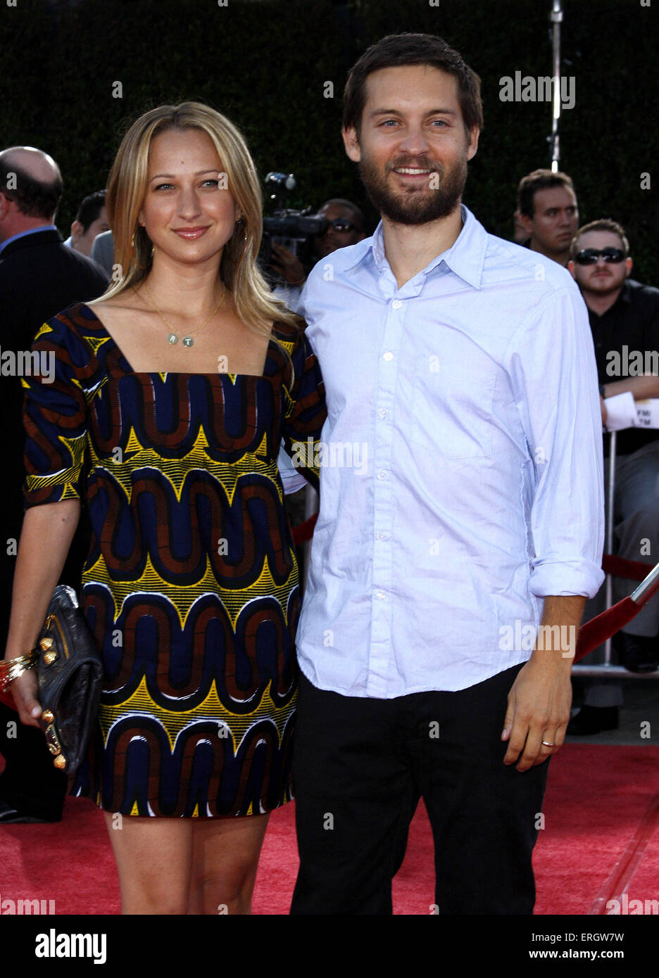 Jennifer Meyer and Tobey Maguire Stock Photo - Alamy