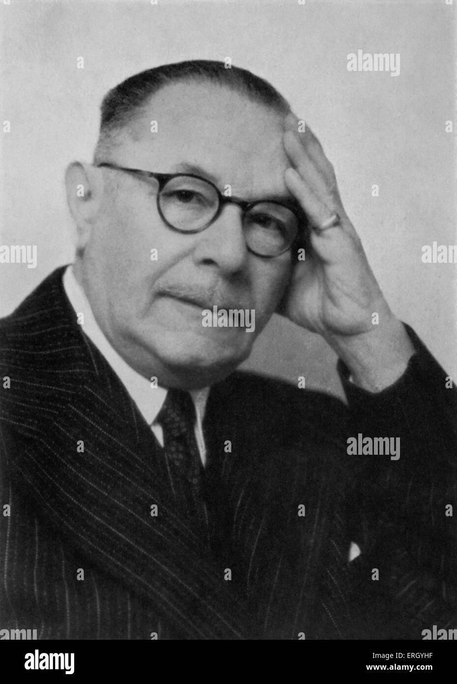 Siegfried Trebitsch in 1942. Austrian playwright, poet, author and translator, 21 December 1869 - 3 July 1956. Stock Photo