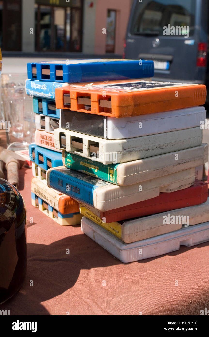 8 eight track cartridge tape tapes cartridges iron oxide metal