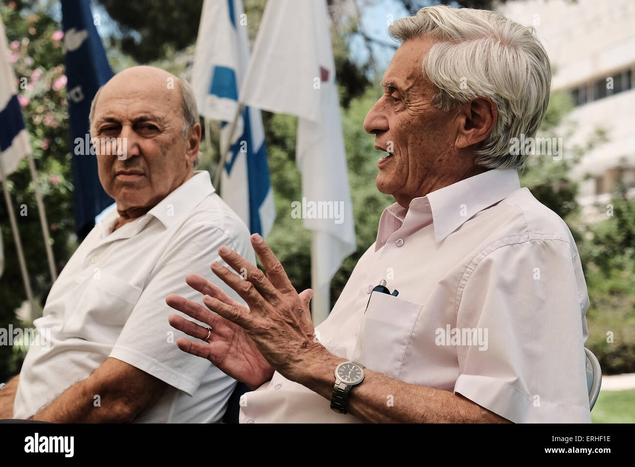 Jerusalem, Israel. 3rd June, 2015. Prof. HANOCH GUTFREUND (R), former University Rector and President, Director of the Einstein Center and the appointee responsible for Einstein's intellectual property, speaks of the importance of Einstein's contributions to mankind as sculptor GEORGY FRANGULYAN (C) looks on. The Hebrew University ceremoniously unveiled a 2.5 meter tall bronze statue of Albert Einstein on the Edmond J. Safra Campus marking 100 years since Einstein's General Theory of Relativity published and 60 years since his death. Credit:  Nir Alon/Alamy Live News Stock Photo
