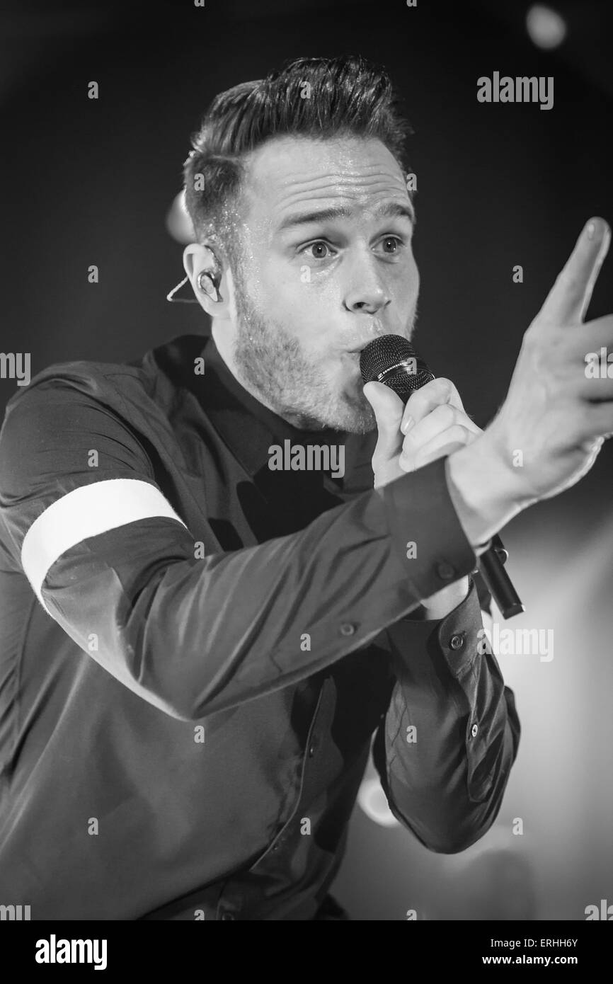 Milan Italy. 2nd June, 2015. The English singer/songwriter OLLY MURS performs live at the music club Fabrique during the 'Never Been Better Tour 2015' Credit:  Rodolfo Sassano/Alamy Live News Stock Photo