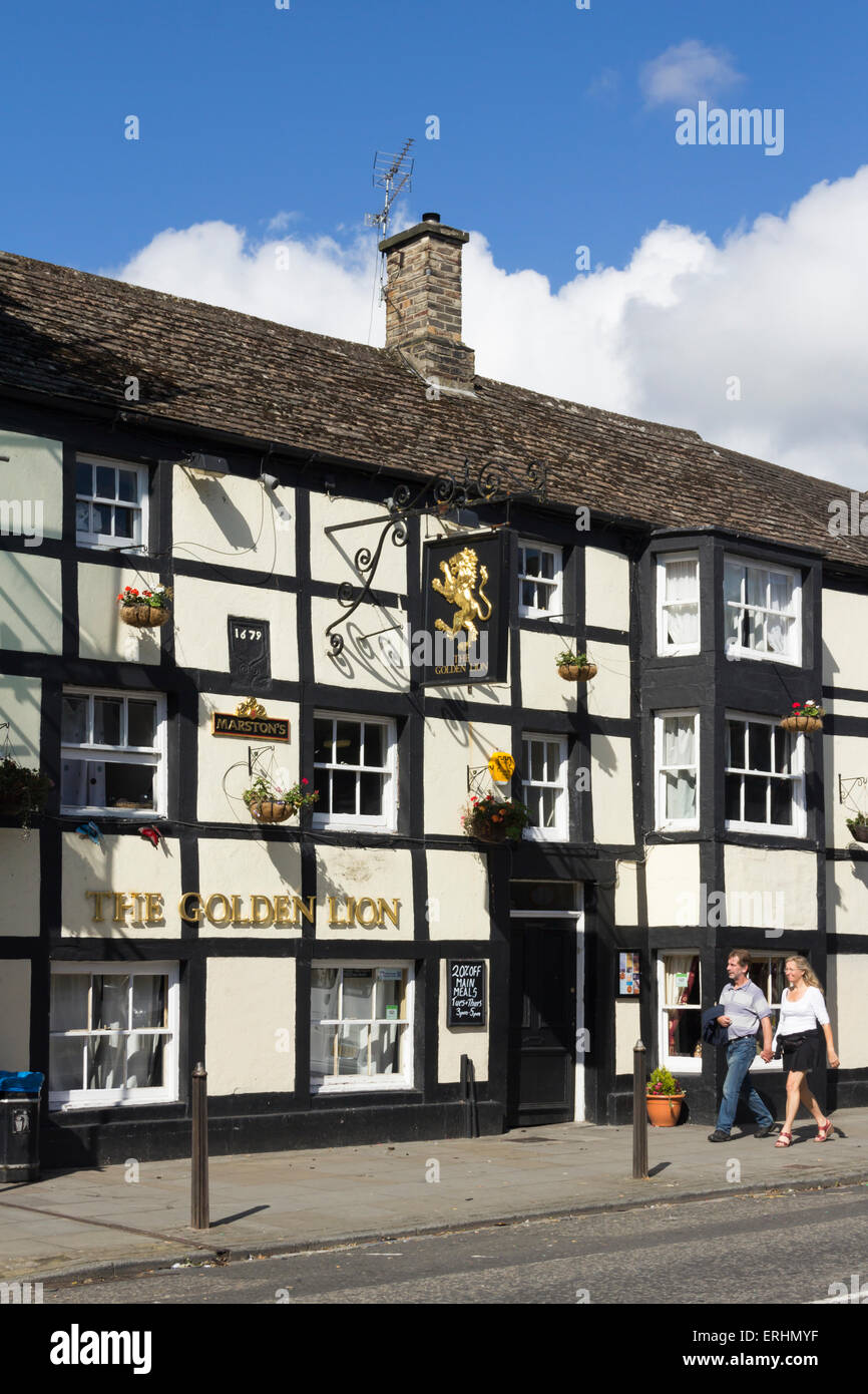 The Golden Lion pub, restaurant and hotel, Market Place, Barnard Castle. The pub dates from 1679