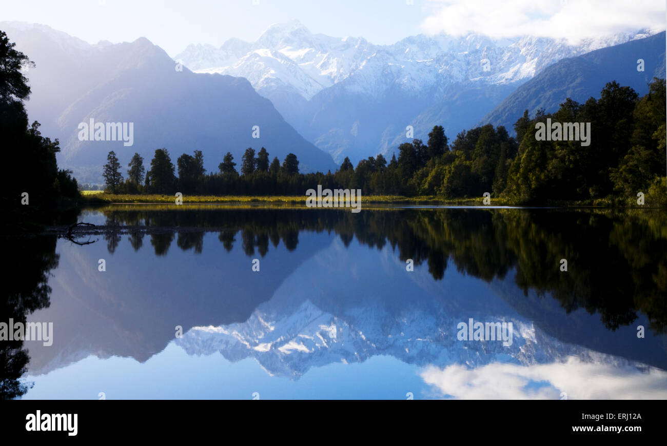 Lake Matheson with Mt Cook, New Zealand Stock Photo - Alamy