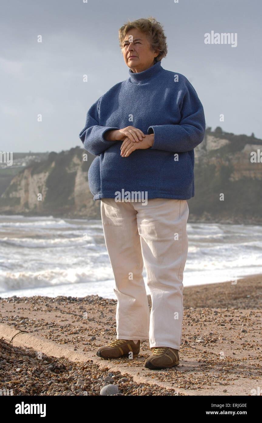 Clare Crowhurst widow of Donald Crowhurst the infamous 'lone sailor' on  Seaton beach in Devon Stock Photo - Alamy