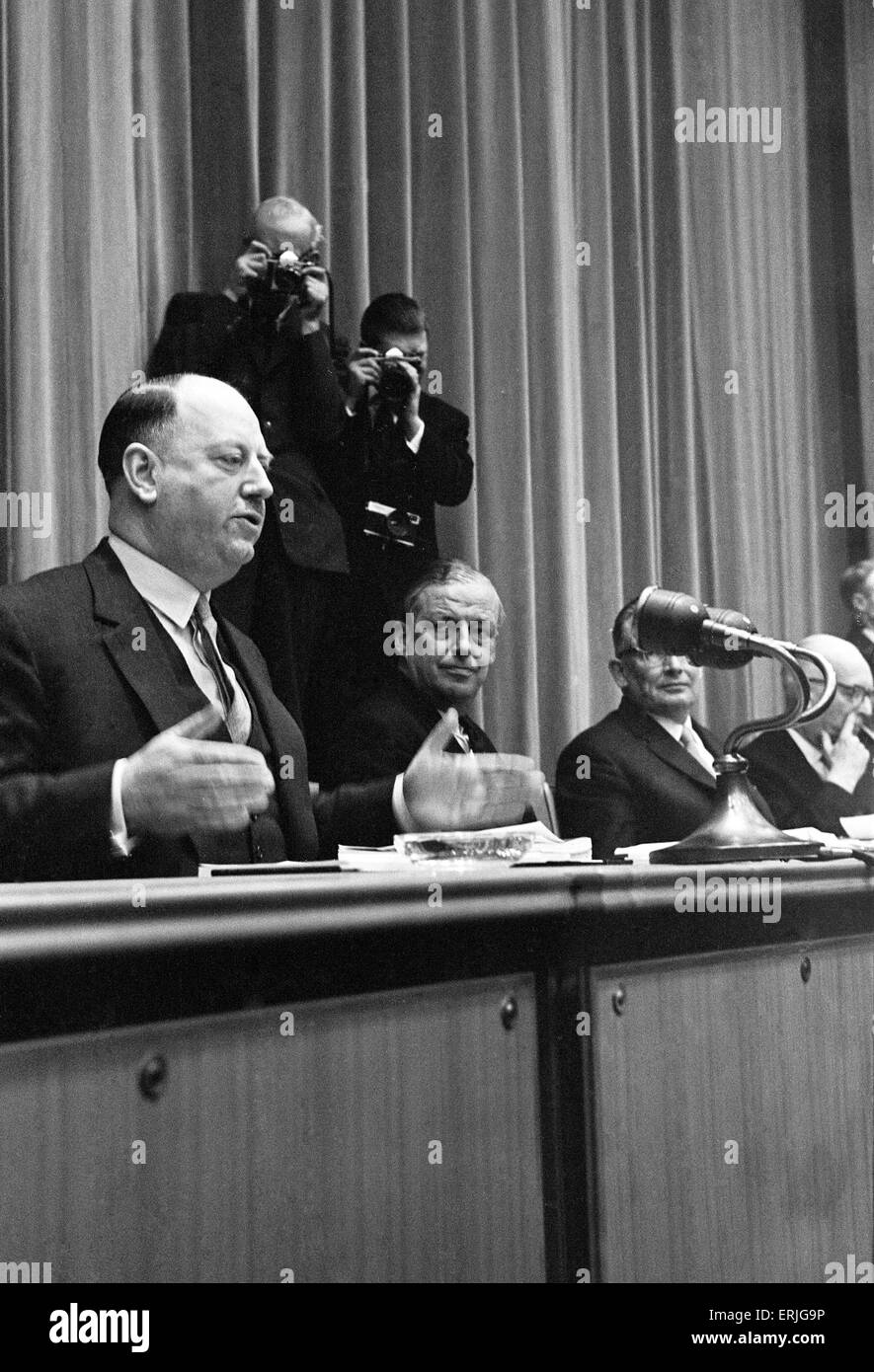 Dr Richard Beeching, Chairman of British Railways, at Rail Plan Conference, where he presented his report entitled, 'The Reshaping of British Railways', pictured 27th March 1963. The report, commonly referred to as 'The Beeching Report', led to far- reach Stock Photo