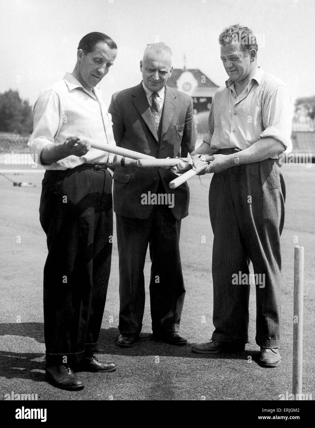 Australian cricket tour of England for the Ashes. England v Australia First Test match at Edgbaston. Ground staff B I Flack, S S harkness and R L Walker choose the stumps for the first test match. 6th June 1961. Stock Photo