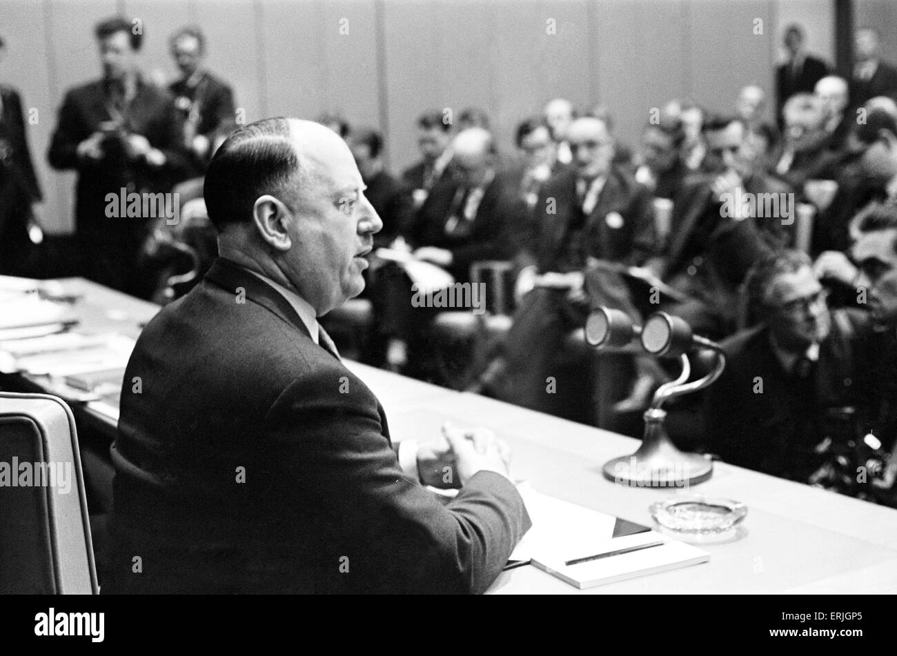 Dr Richard Beeching, Chairman of British Railways, at Rail Plan Conference, where he presented his report entitled, 'The Reshaping of British Railways', pictured 27th March 1963. The report, commonly referred to as 'The Beeching Report', led to far- reaching changes in the railway network, popularly known as the Beeching Axe. Stock Photo