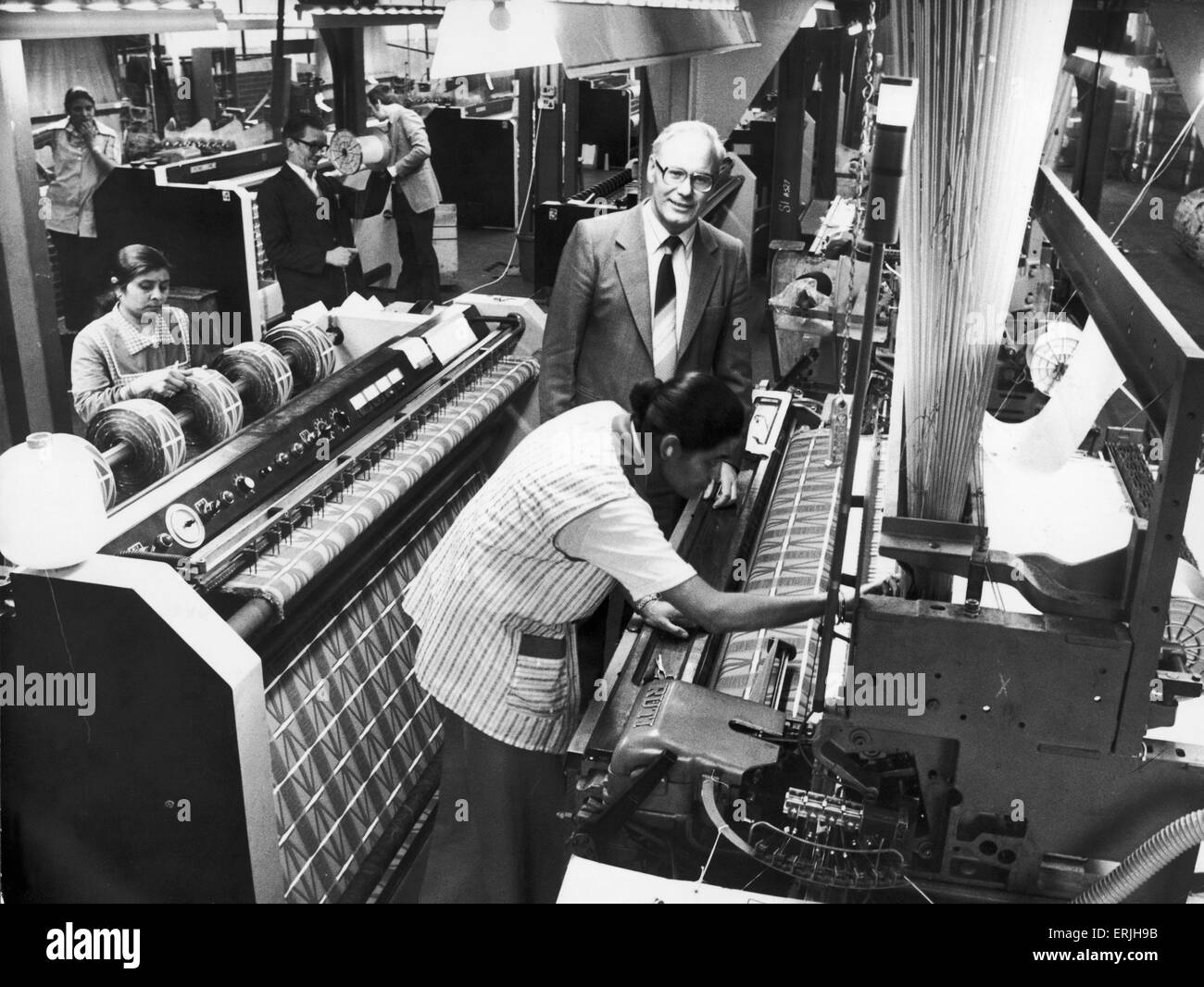 William Everard Managing Director of Cash's of Coventry  seen here in the label and badge weaving shop 25th March 1980 Stock Photo