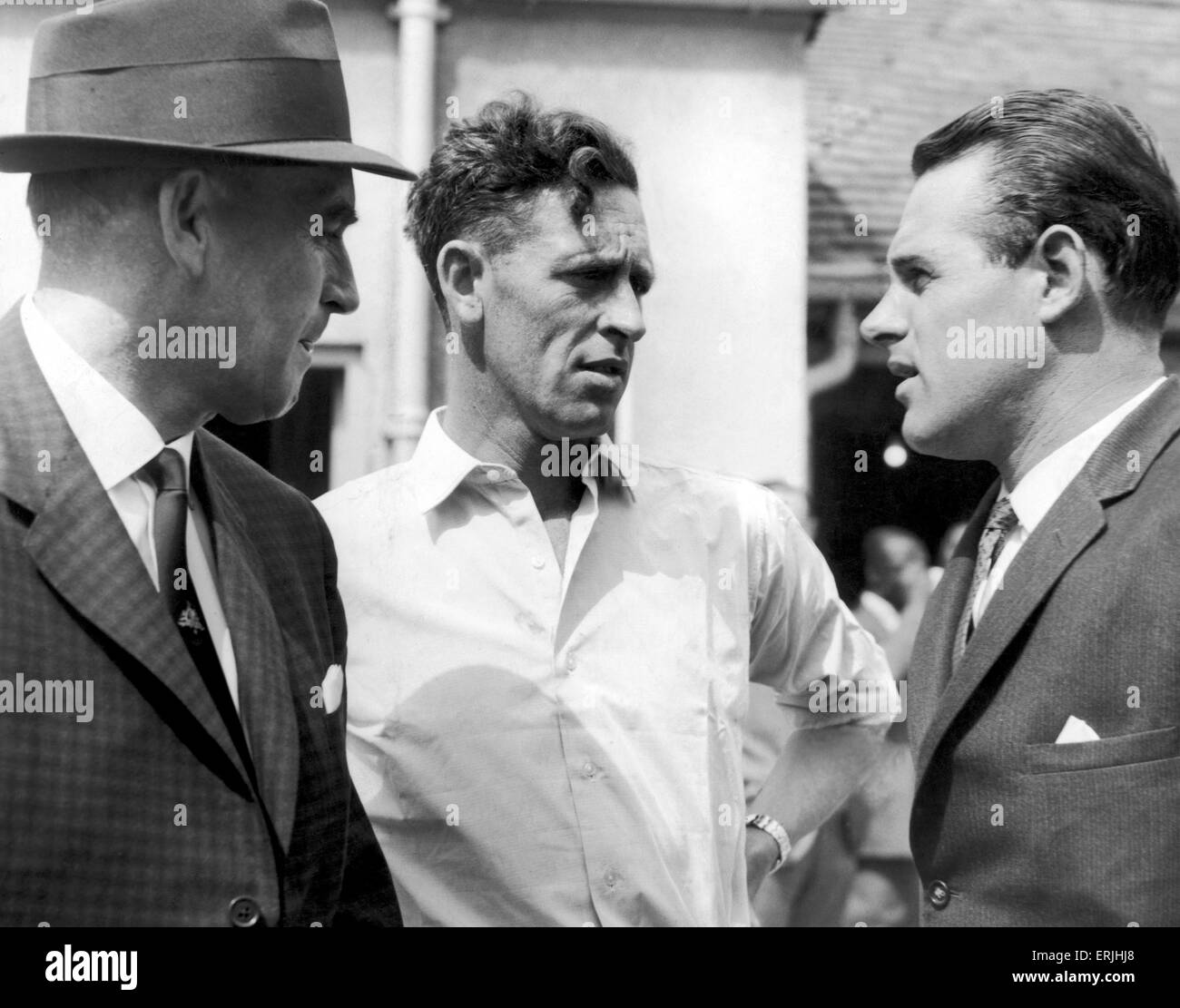 Australian cricket tour of England for the Ashes. Australia team treasurer Mr Steele (left) with cricketers Brian Statham (centre) and Norm O Neill June 1961. Stock Photo