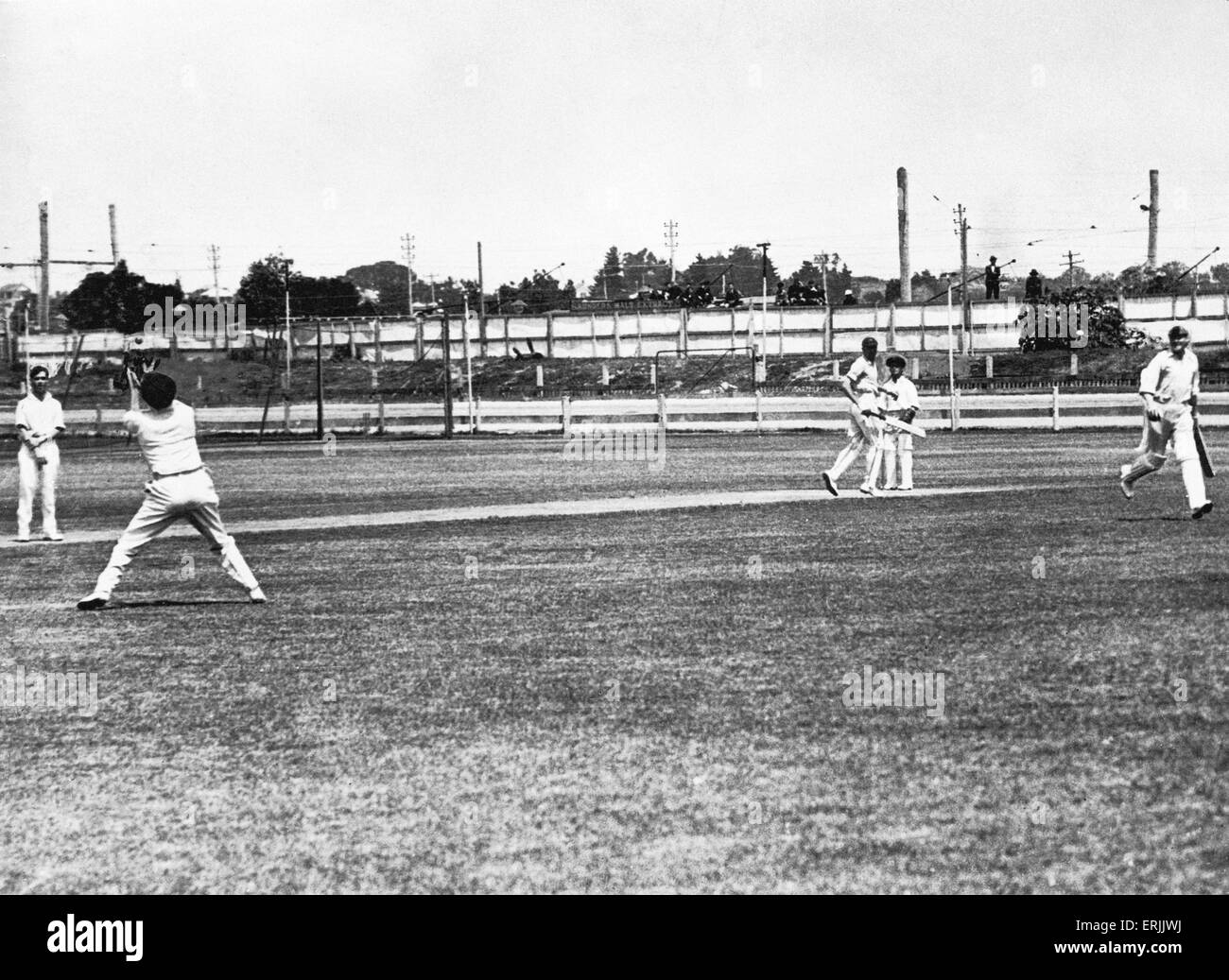 England tour of Australia for the Ashes 1928 - 1929. In preparation for the Ashes series, England played Western Australia in Perth in October 1928, and drew a three-day game.  Pictured: Western AustraliaÕs Arthur Richardson caught Percy Chapman off Walter EvanÕs bowling - and Chapman was on his way to the pavilion before the ball was in RichardsonÕs hands.  October 1928. Stock Photo