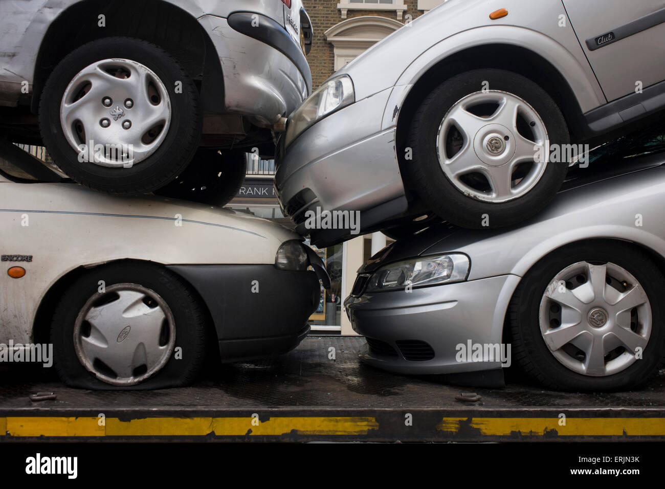 Wrecked cars in stack hi-res stock photography and images - Alamy