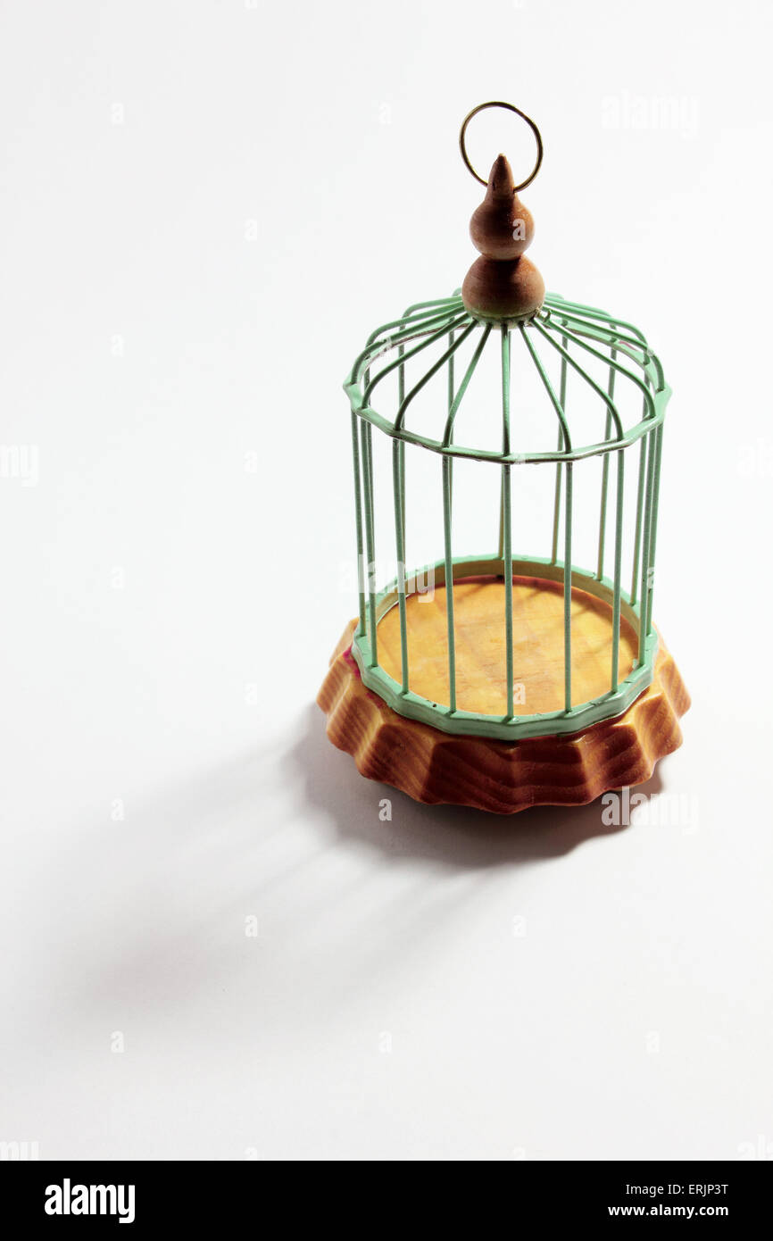 Empty bird cage hires stock photography and images Alamy