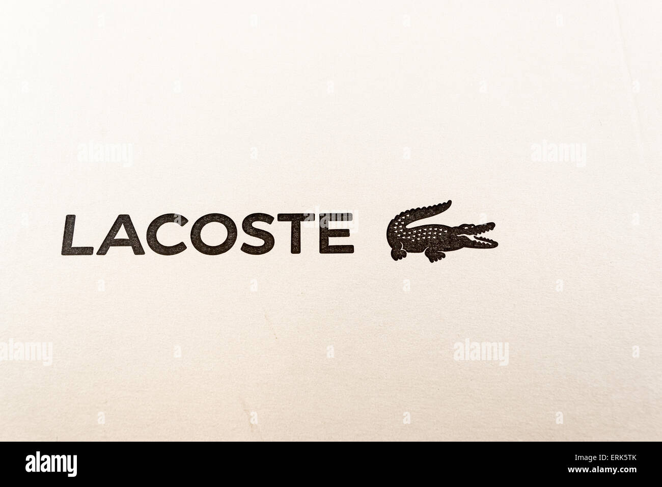 Colonia store lacoste blanca